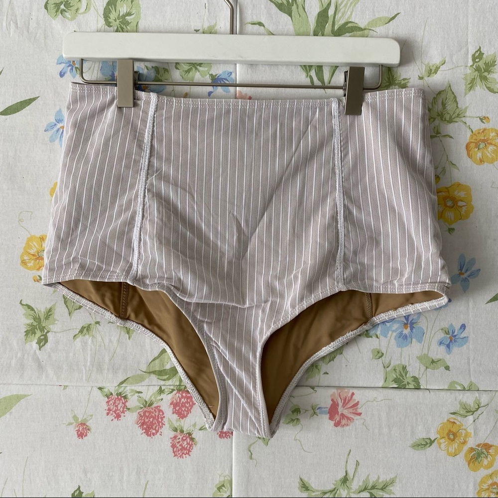 NWOT Kortni Jeane Netted White Stripe Regular High Waisted Bottoms